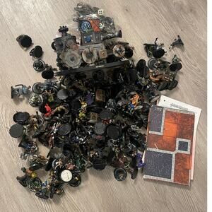 Huge Lot 140+  Mage Knight  Wizkids Assorted Minifigs Figures See DESC